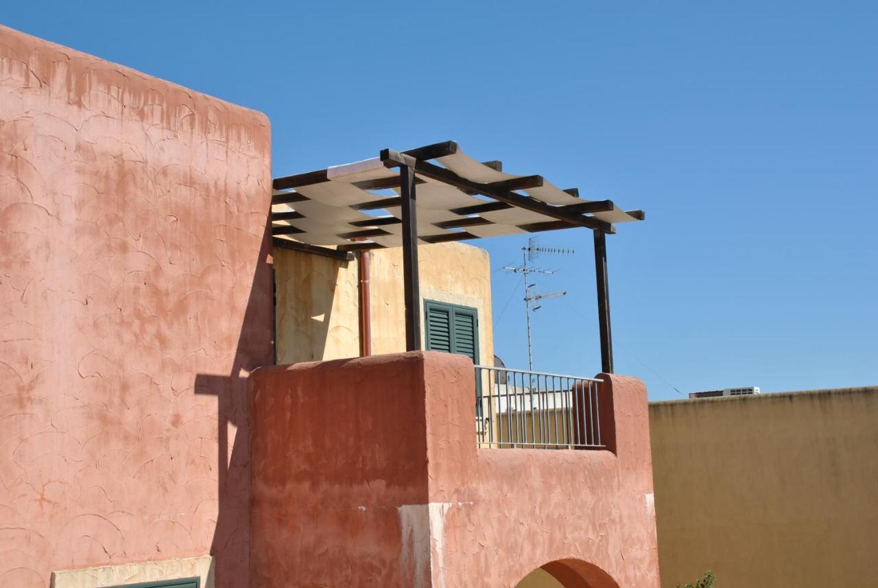 Appartamenti "Torre Del Mito" Santa Cesarea Terme Exterior foto